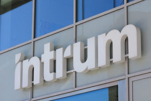 intrum_office_exterior-scaled-e1699863983361-900x600